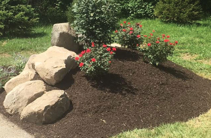 Mulch and stone service work
